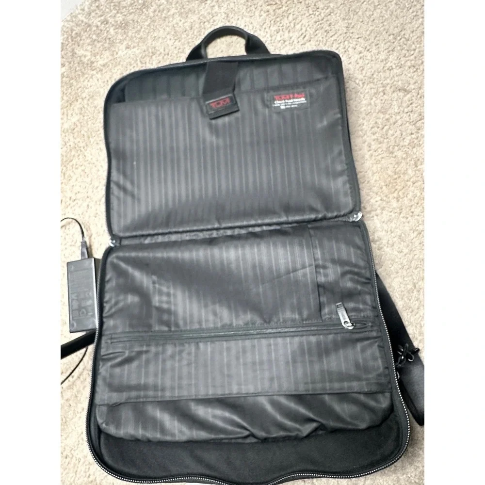 Tumi Black Ballistic Nylon Laptop Briefcase Messenger Bag‎ Business Travel